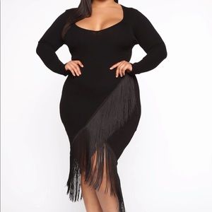 Curve hugging stylish black dress